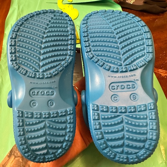 Child Blue Croc (C5,C7,C9,C10) - Picture 4 of 4